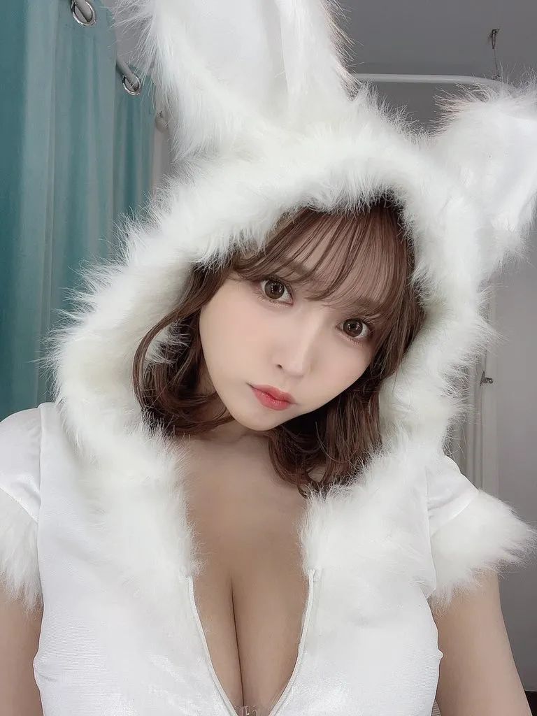 妹子窮的絲襪都破了！插圖36