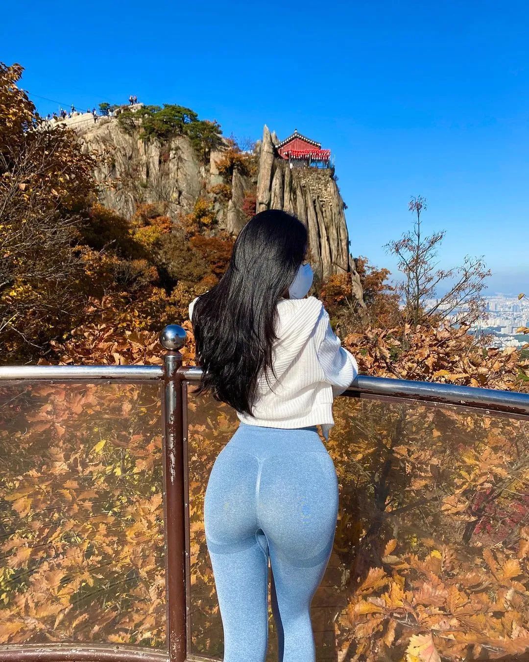 小姐姐?睡過站了，要不要叫醒她？插圖16