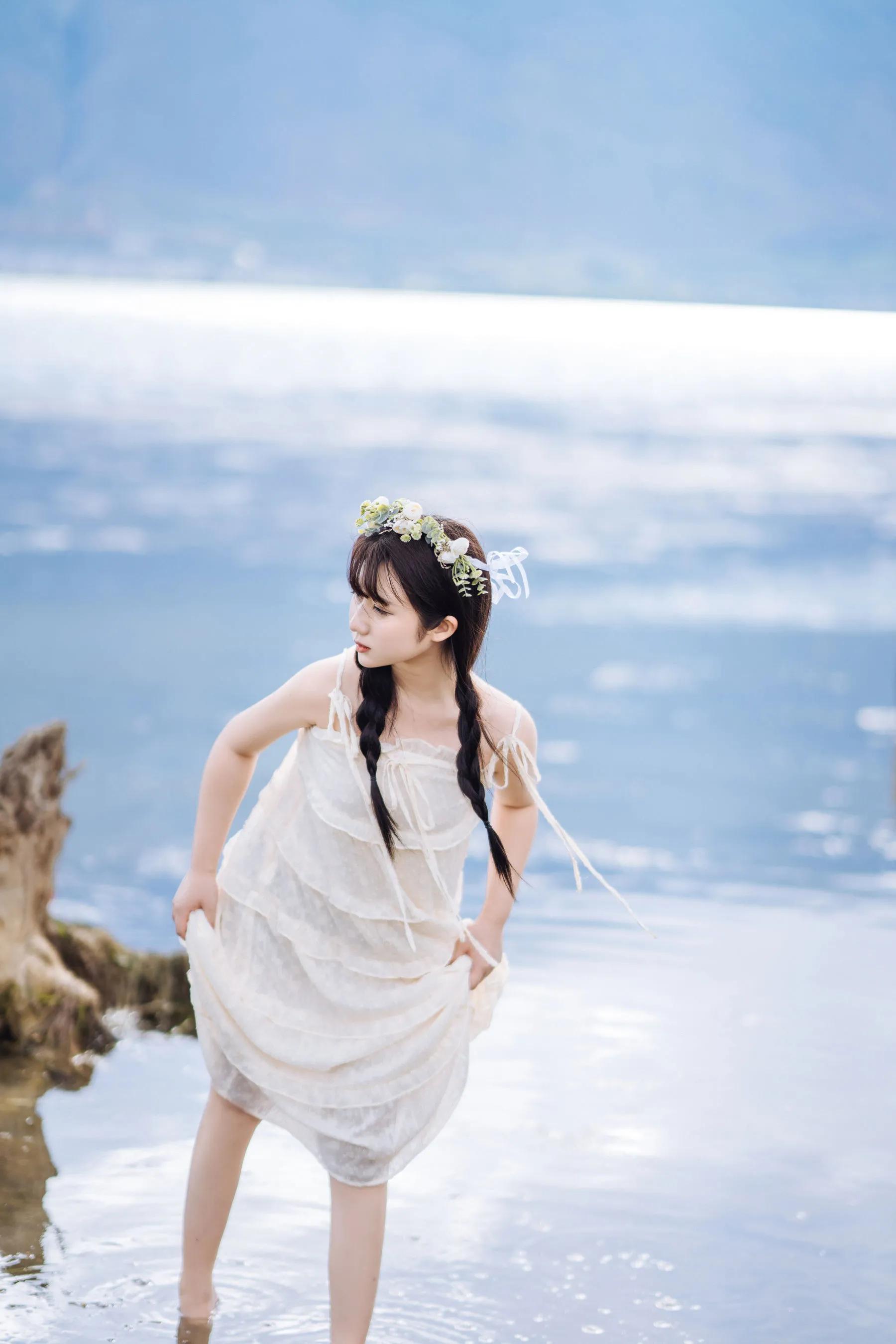喵糖映畫(huà) 海邊姑娘（鏡醬）純色白裙，嚶嚶嚶插圖13