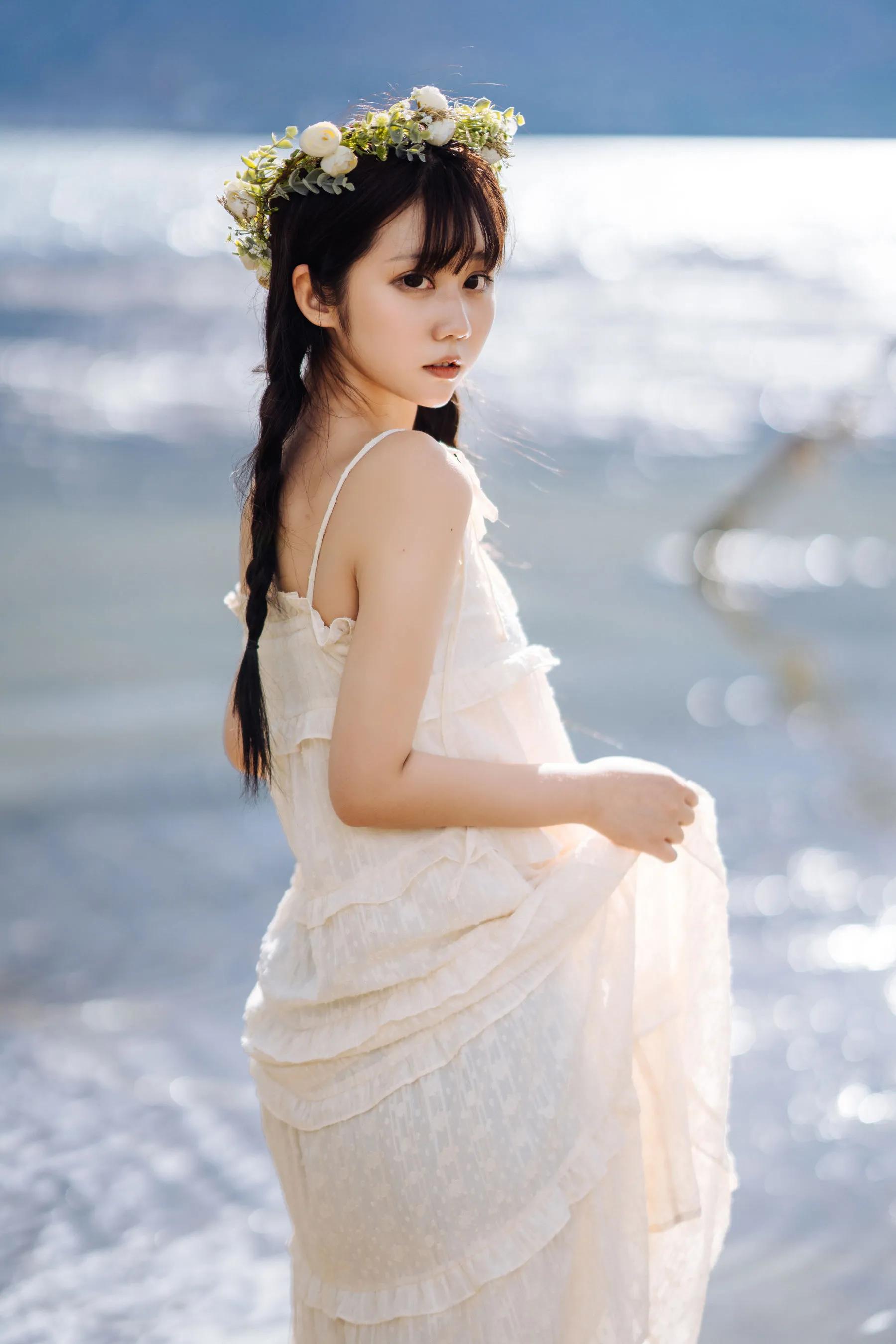 喵糖映畫(huà) 海邊姑娘（鏡醬）純色白裙，嚶嚶嚶插圖9